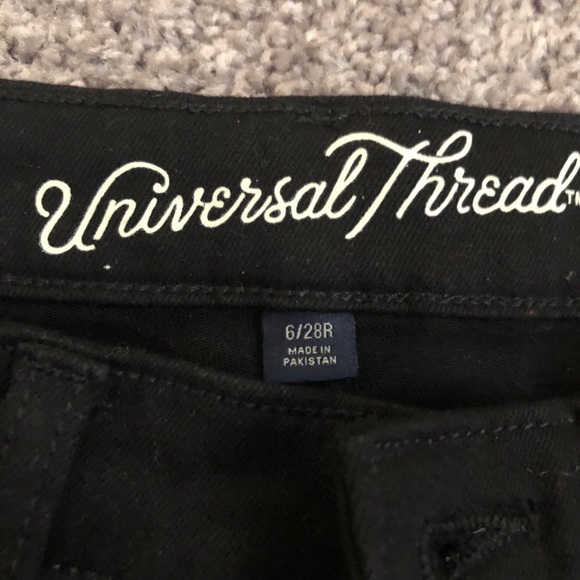 Universal Thread Bermuda Shorts - Picture 2 of 5